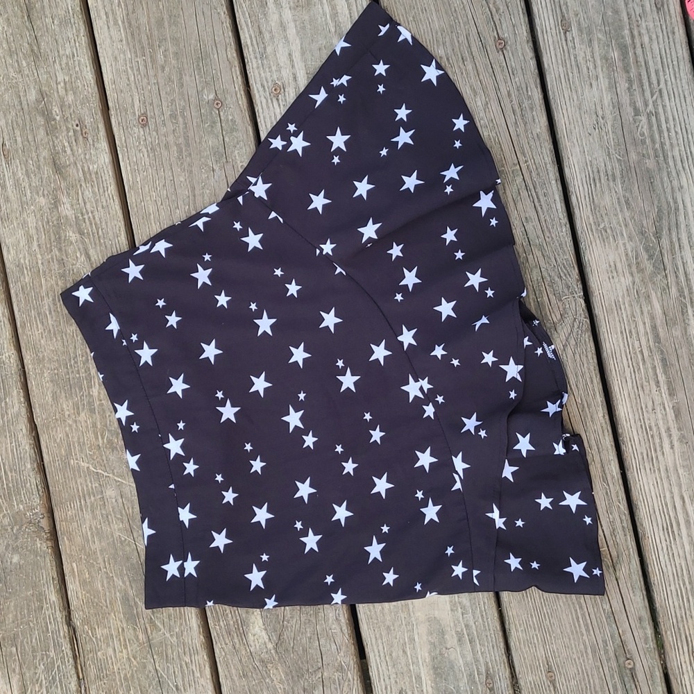Nasty Gal Y2K Style Black Ruffle Star Print Mini Skirt Womens Size 4 - Picture 10 of 15